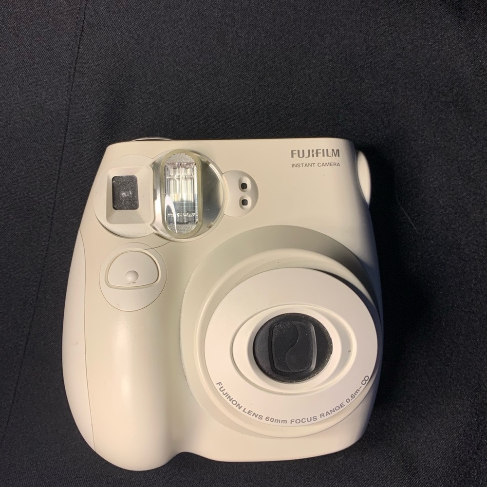 Fujiflim instant camera (Polaroid)